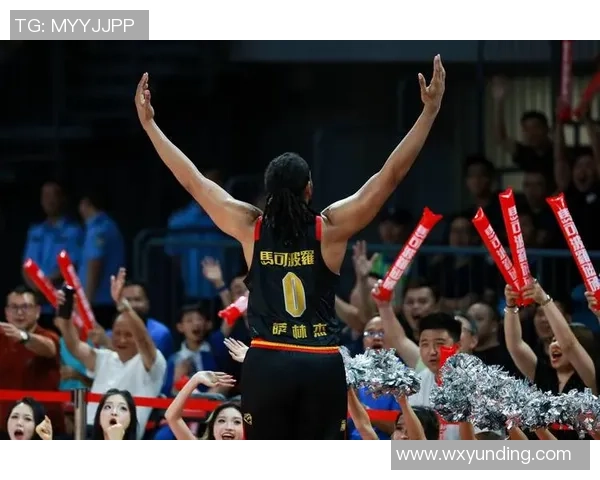 赛后分析:西安篮球队与深圳篮球队的表现与状态对比解析