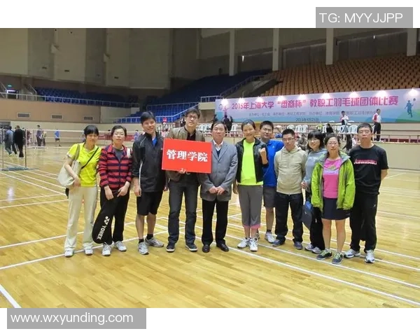 成都羽毛球队与北京羽毛球队赛后复盘分析力量对比与战术探讨